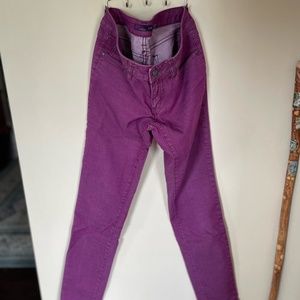 Prana Kara Jean 2/26, Berry